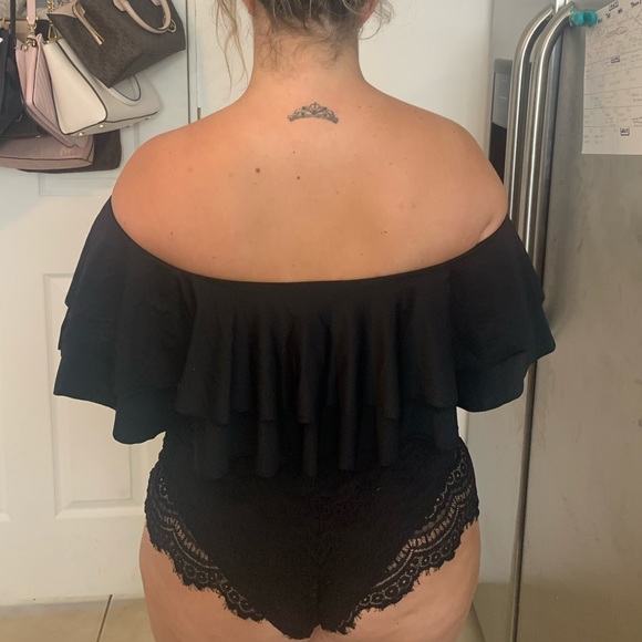 2 Piece Black Bathing Suit Set - Picture 7 of 7